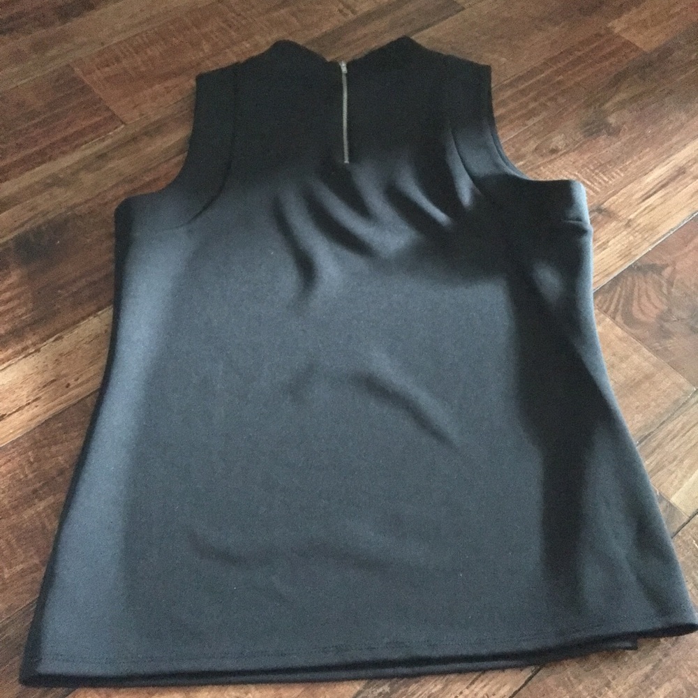 Statement top - Picture 4 of 6